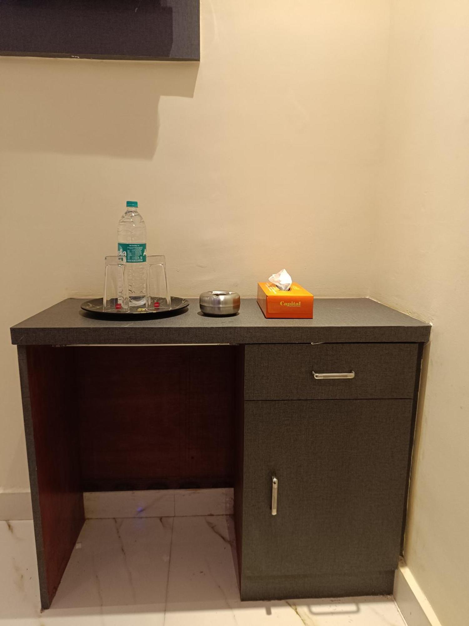 Hotel Powai Residency Мумбай Екстериор снимка