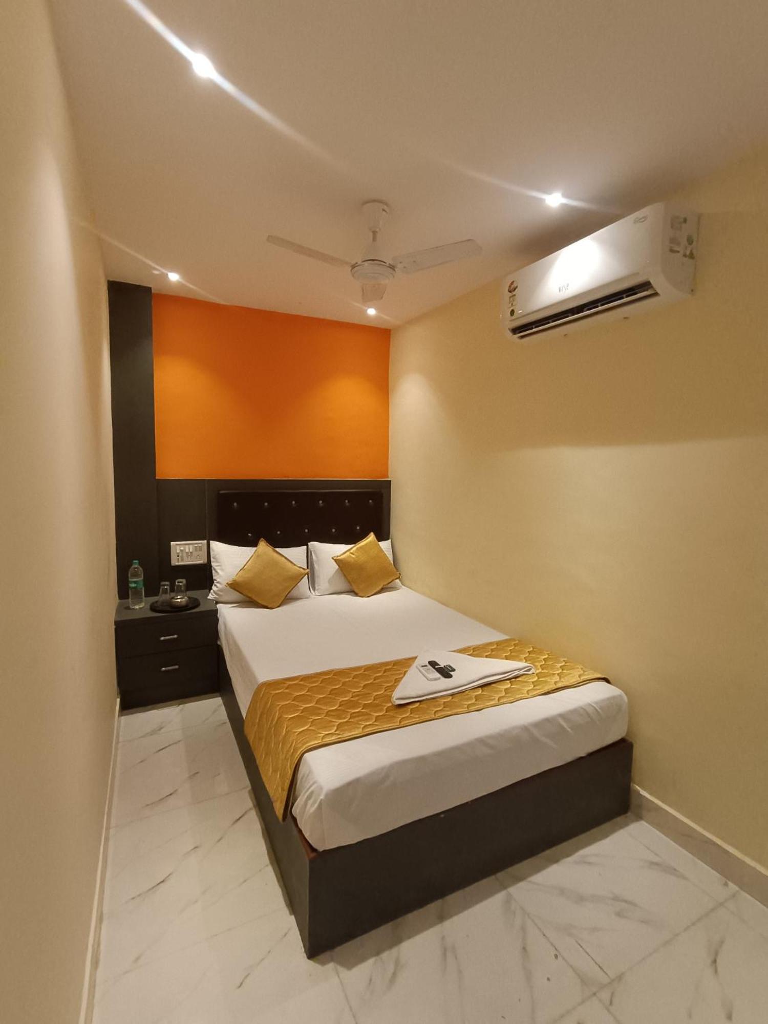 Hotel Powai Residency Мумбай Екстериор снимка