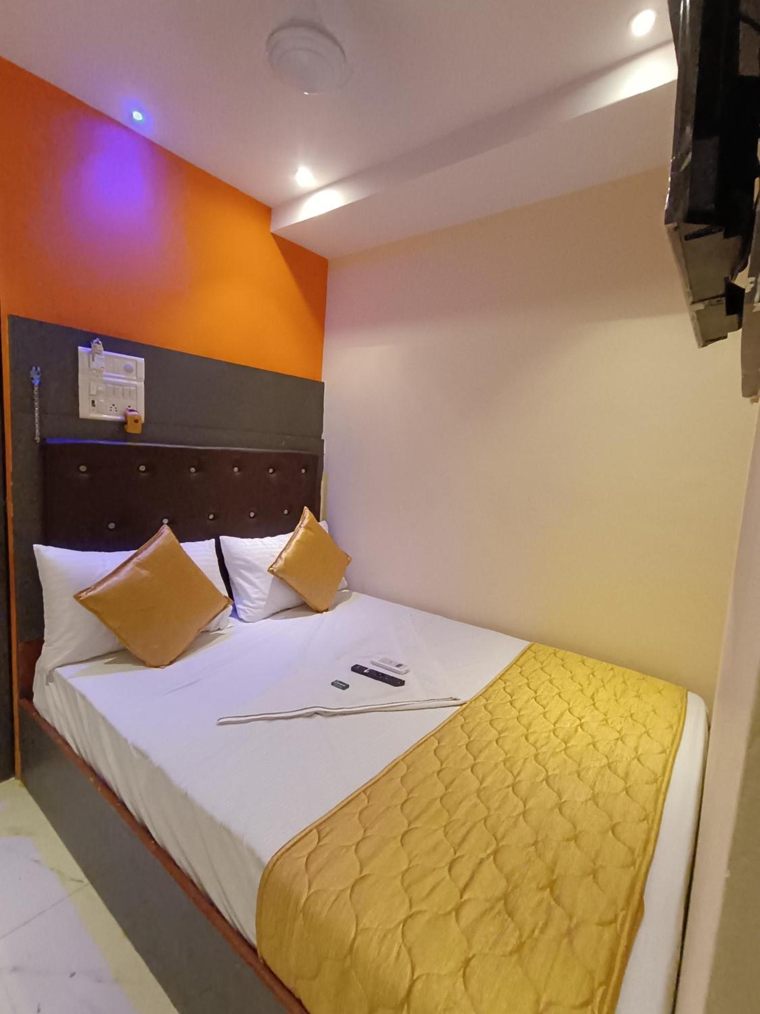 Hotel Powai Residency Мумбай Екстериор снимка